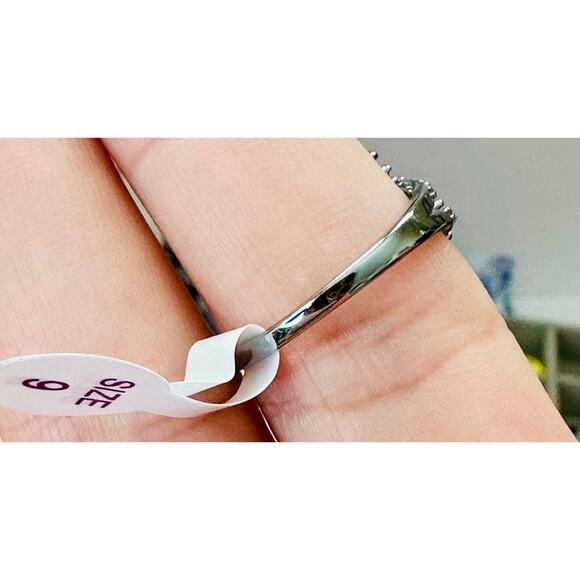 Bomb Party Lavender Topaz on Hematite Plating Ring Size 9 - Picture 2 of 4